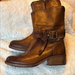 Kork-Ease Brown Heeled Boots with Vintage Appeal